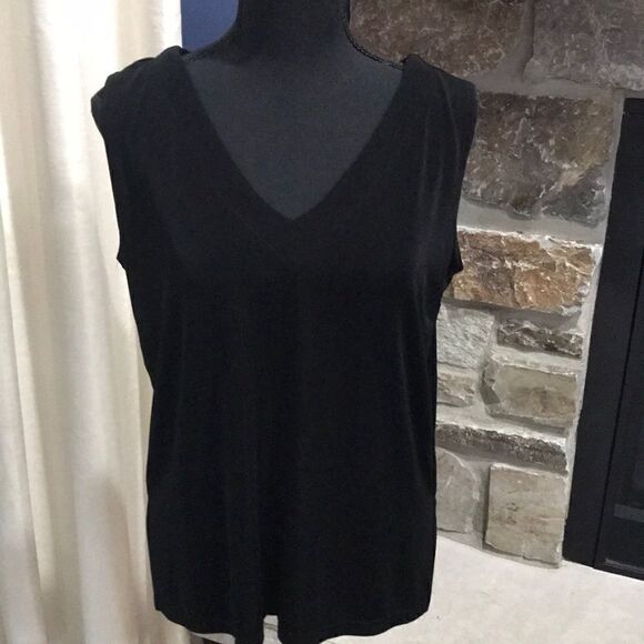 A Touch Of Class Reversible Tank, V-neck or Crew, Large, Black - Picture 1 of 6